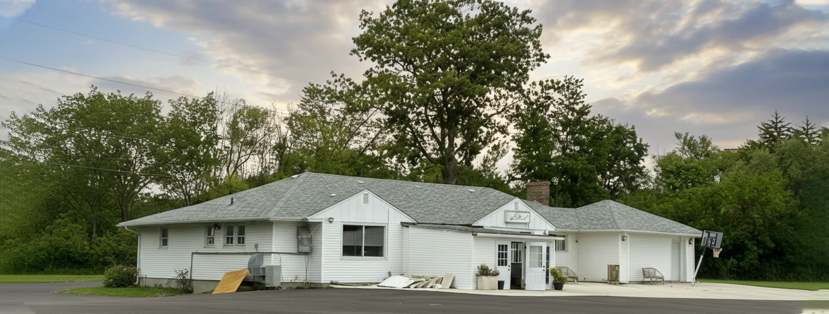 Exterior view of Masjid Rahmatul-lil-Alameen Mississauga building